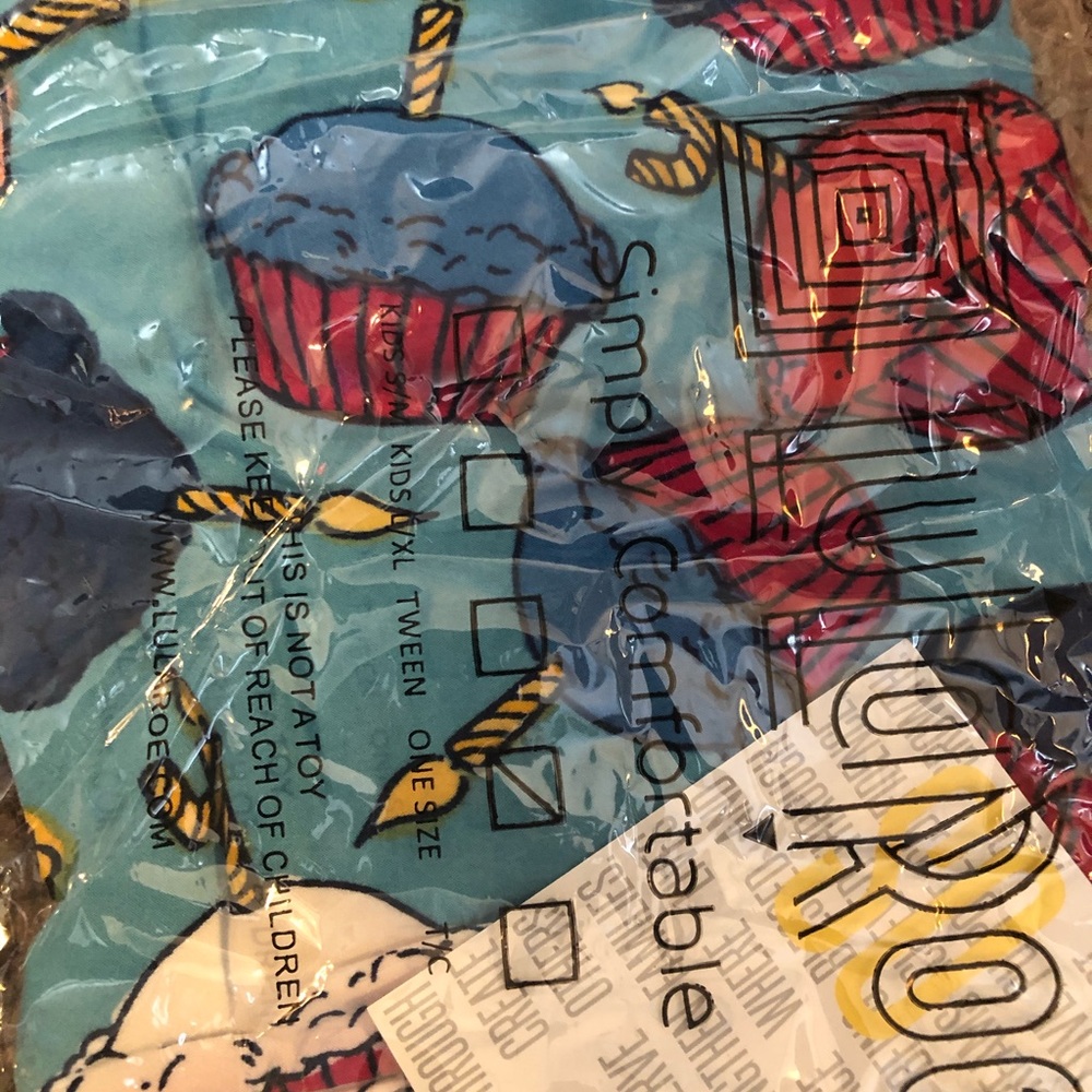 On size birthday leggings